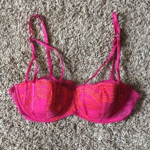 Victoria’s Secret push-up bra